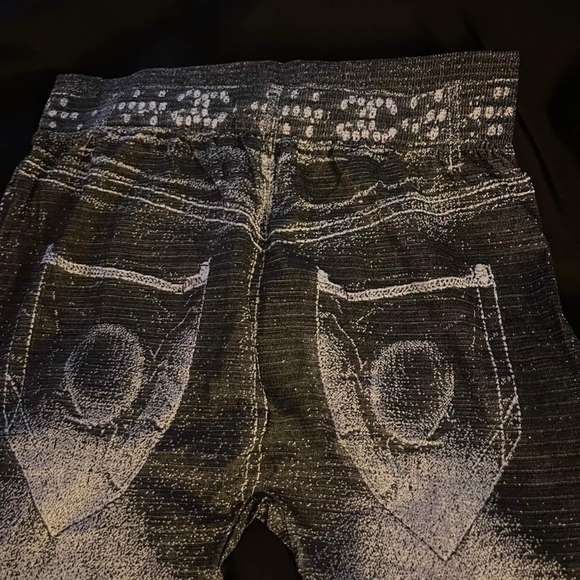 Chuns Jean Print Legging - Picture 2 of 5
